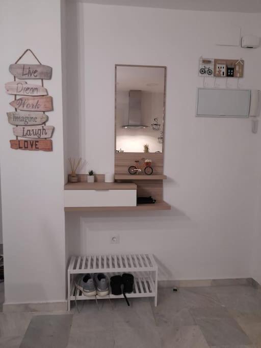 Encantador Apartamento Residencial Con Piscina Torremolinos Kültér fotó