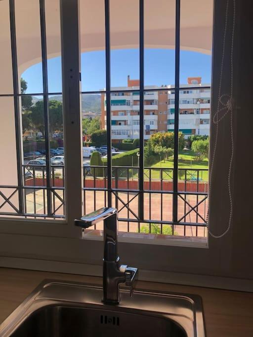 Encantador Apartamento Residencial Con Piscina Torremolinos Kültér fotó