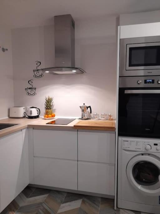 Encantador Apartamento Residencial Con Piscina Torremolinos Kültér fotó