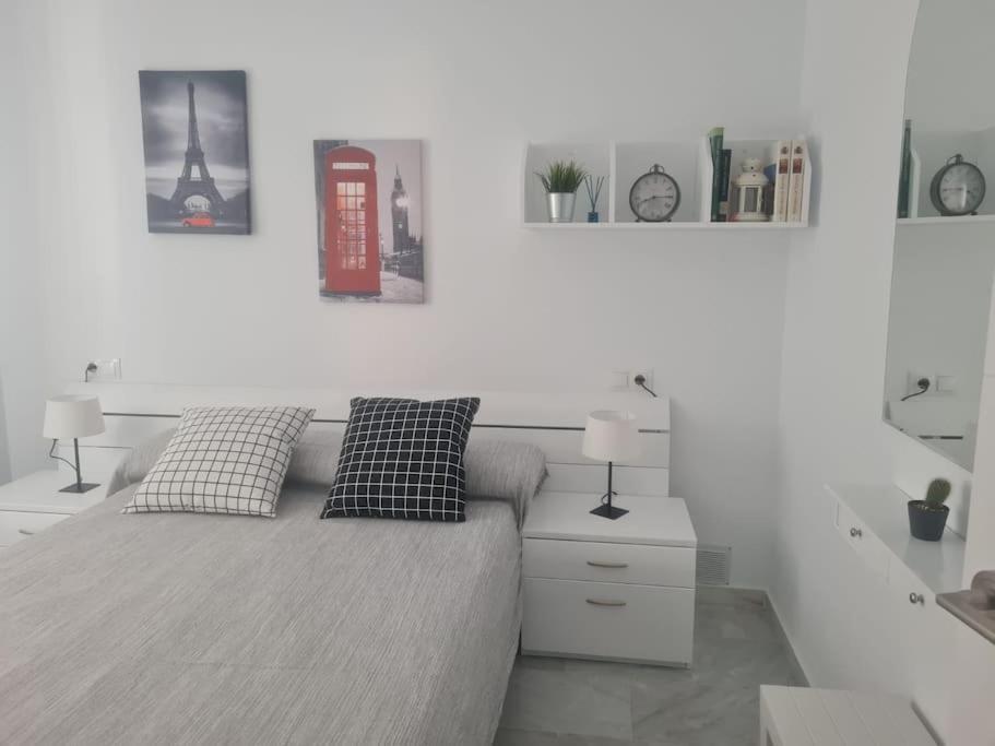 Encantador Apartamento Residencial Con Piscina Torremolinos Kültér fotó