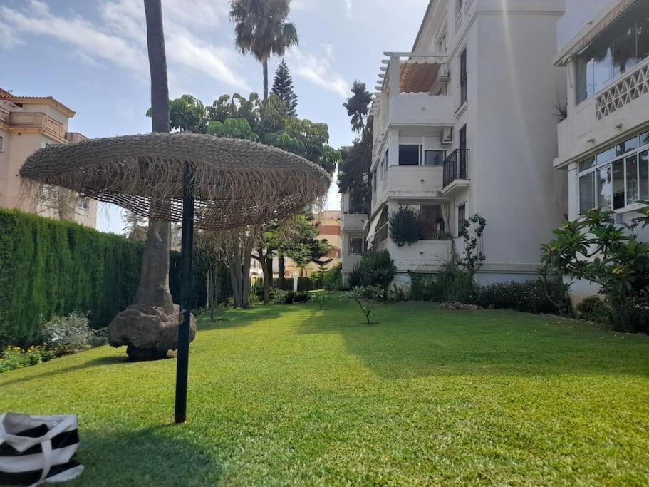 Encantador Apartamento Residencial Con Piscina Torremolinos Kültér fotó
